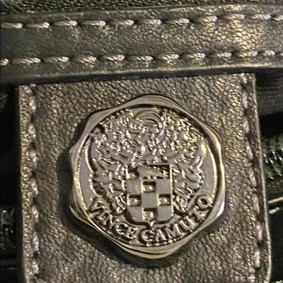 Vince Camuto Black pebbled leather shoulder bag - Picture 15 of 16